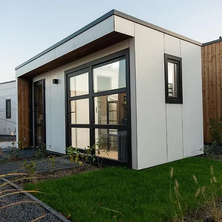 بيت للعطل House With Three Bathrooms, On A Nieuw-Loosdrecht